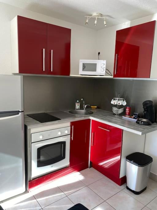 Appartement Proche De La Plage Saint-Pierre-la-Mer  Экстерьер фото